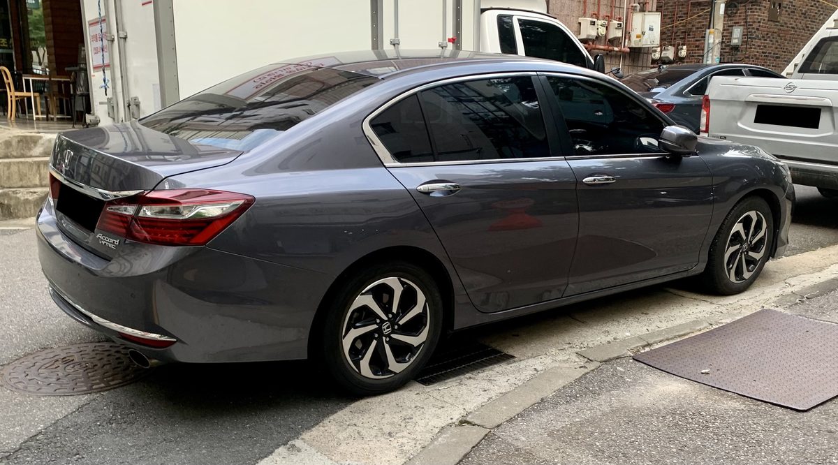 2022 Honda Accord EX-L — photo 2
