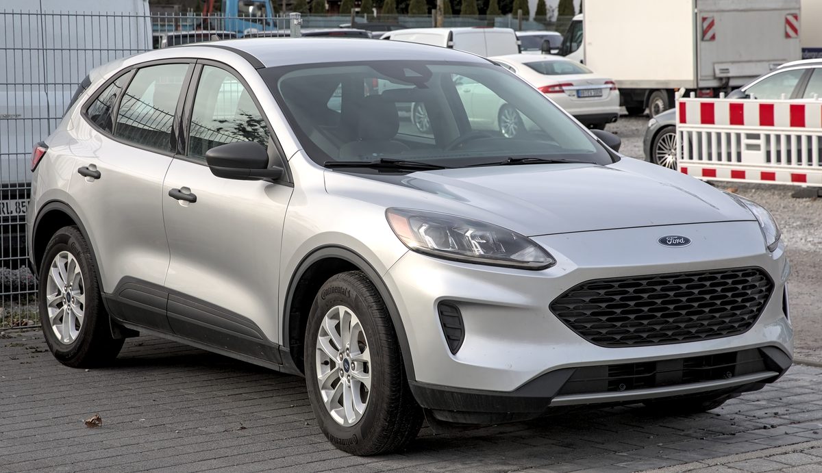 2023 Ford Escape ST-Line — photo 2