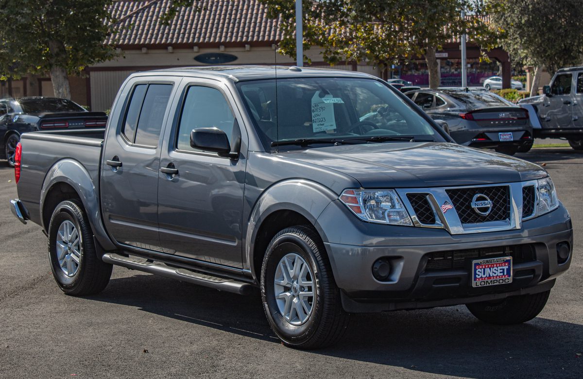 2022 Nissan Frontier SV Crew Cab